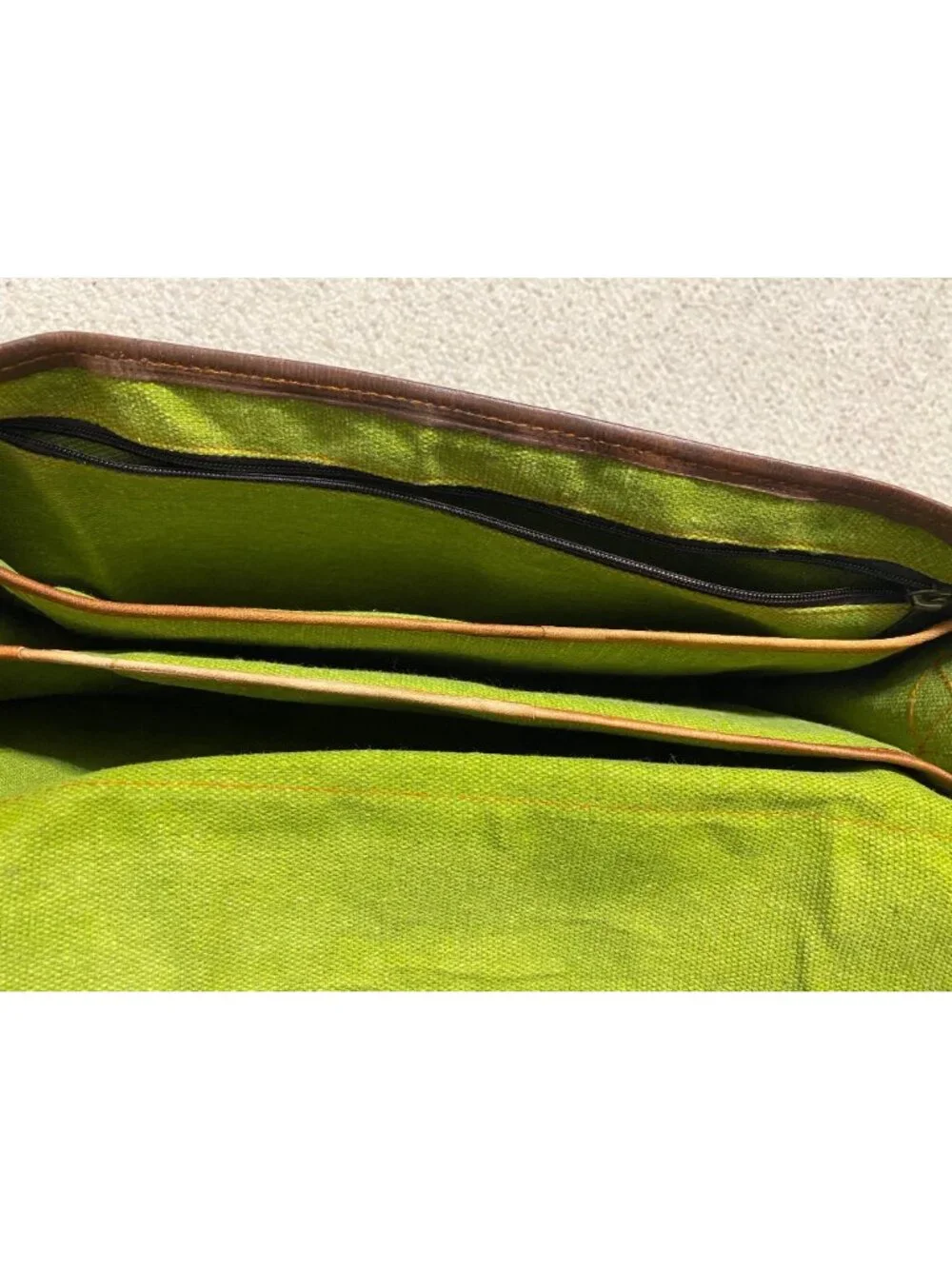 Brown Leather messenger padded laptop bag tote satchel NWOT green zipper NWOT